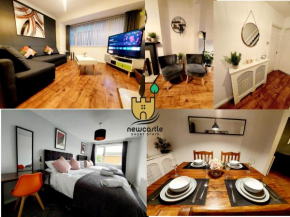 Lancaster House - Entire 4Bed House Serviced Accommodation Newcastle FREE WIFI & FREE 1 OFF STREET PARKING SPACE UK